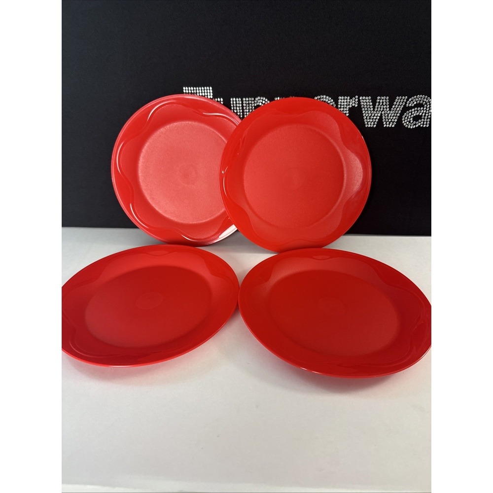 Tupperware Dessert Plates Small Party Plates 4.8" Red